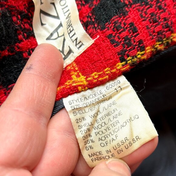 VINTAGE 80s Red Plaid Classic Tweed Blazer - Picture 8 of 10